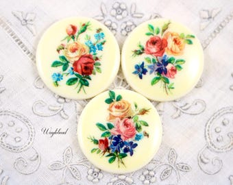 Vintage Plastic Flower Bouquet 25mm Round Cabochon Blue Red Pink Yellow Roses - 4