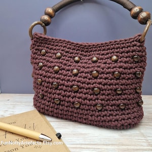 Easy Crochet Beaded Bag Pattern  - with Wooden Beads