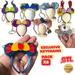 Puede incluir: Una colección de ocho llaveros exclusivos con diseños temáticos de personajes. Los llaveros muestran coloridas diademas de orejas de ratón con adornos únicos, incluyendo lazos, cuernos y un carruaje. El texto "EXCLUSIVE KEYCHAINS PACK X8 .STL Digital download."