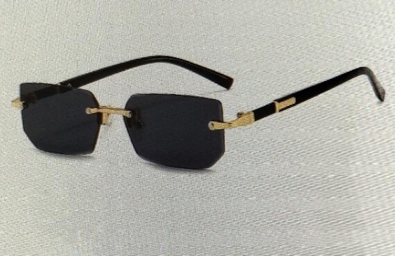 Protection Sun Glasses Polarised Lens Easy to wear in all environments Fashionable Are perfect for man and ladies with various face type