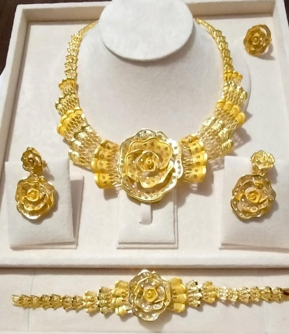 Elegance Original High Value Gold Earring Pendant 24K Gold Earring Jewellery Set.