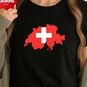 T-shirt unisexe carte de la Suisse, parfait pour les voyages, cadeaux, amoureux de la Suisse, tenues décontractées, célébrations de la fête nationale, tenues de tous les jours, vêtements confortables