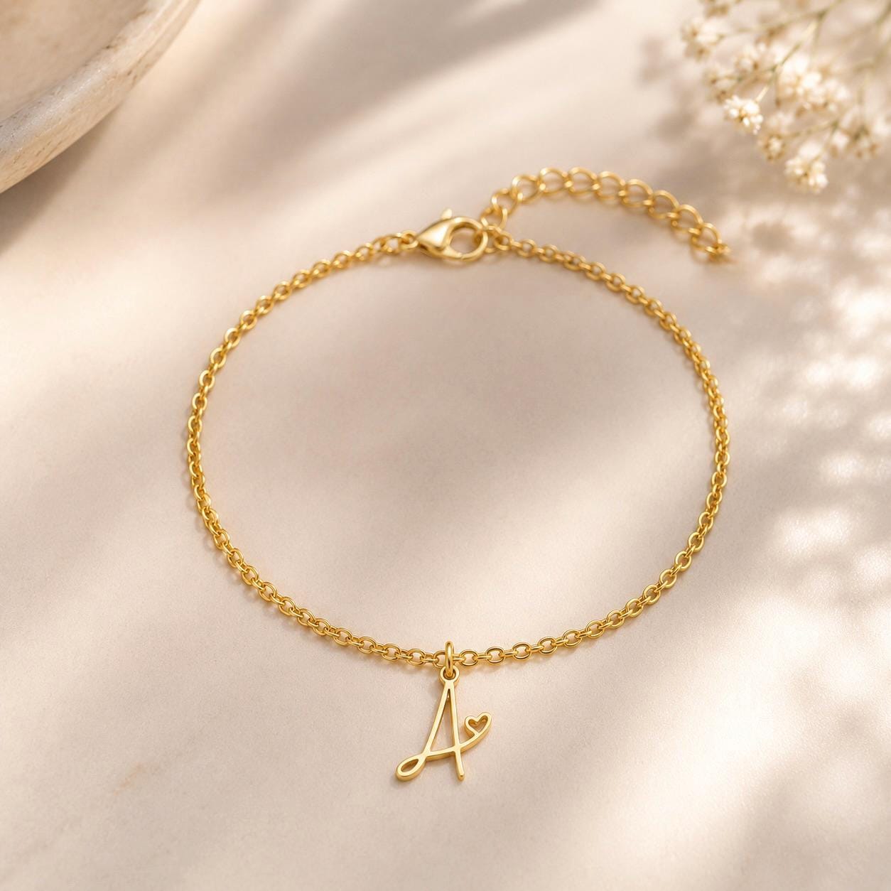 Personalized gold stainless steel initial letter anklet with custom charm for beach wear