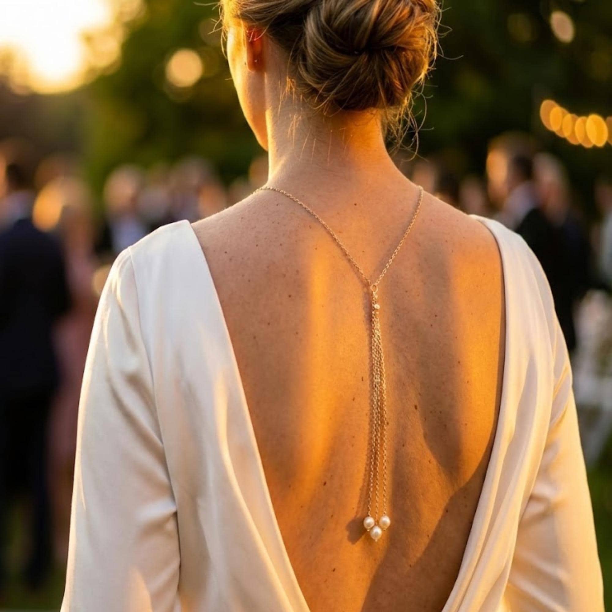 Reversible pearl lariat back chain in gold stainless steel, versatile front necklace or open-back body jewelry for women