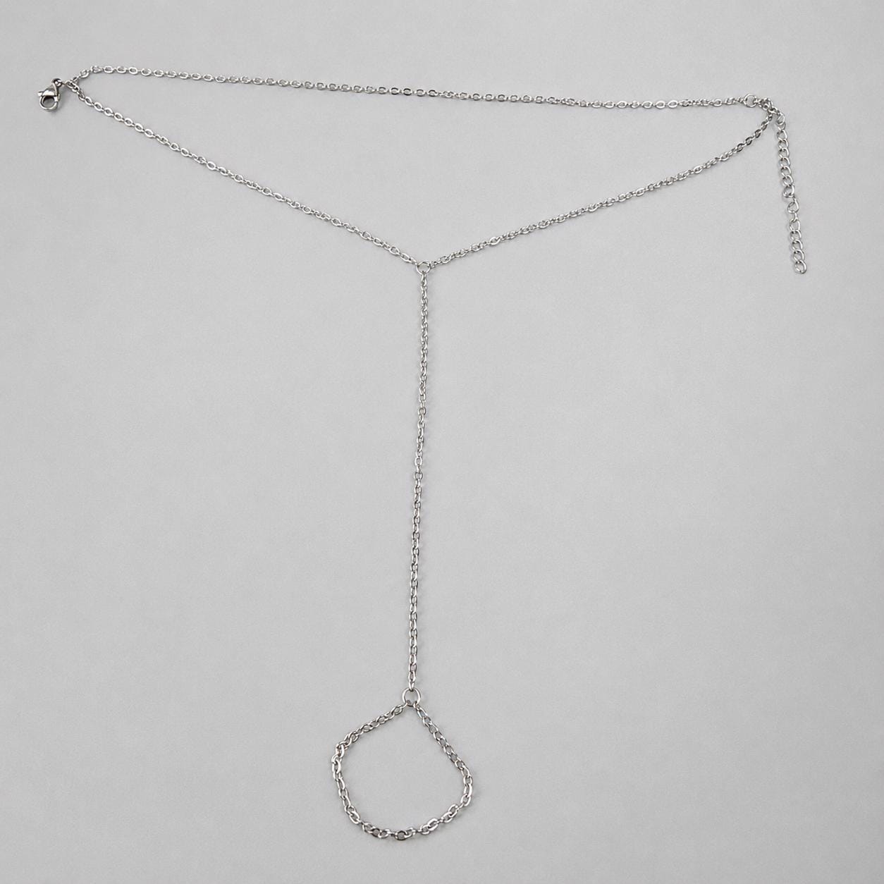 Delicate gold tone stainless steel barefoot sandal ankle bracelet for beach weddings and summer barefoot jewelry styling.
