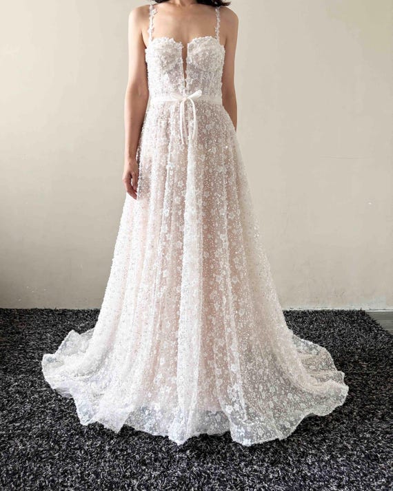 how to make an ivory dress white Ivory vs White Wedding Dress: 6 Tips to Make Your Dress Sparkle