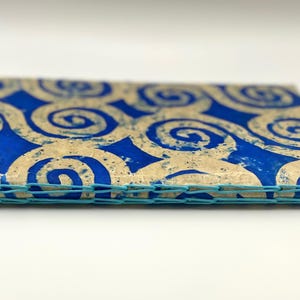 Quaderno cucito artigianale con copertina morbida, taccuino formato A5 rilegato a mano, fogli a righe, quadretti o bullet.