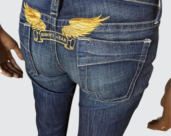 Robin's Jean Dark Wash Denim Jeans mit Gold Wing Stickerei Low Rise