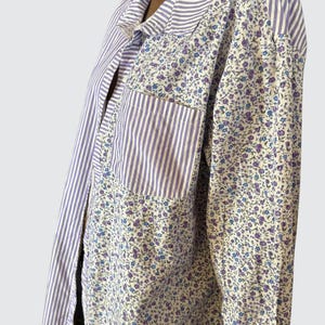 Camisa con botones Avec Les Filles Rayas, Estampado floral Marca Anthropologie imagen 5