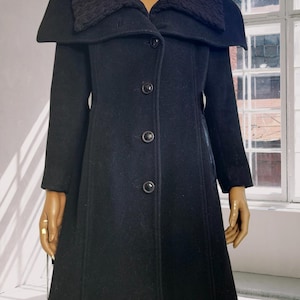 Mackage wool coat deatachable knit collar size L