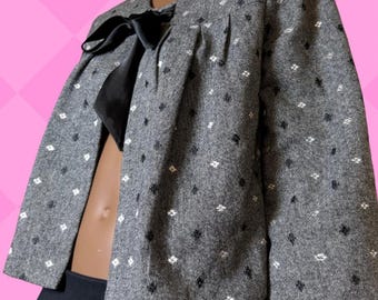 Bob Mackie vintage grauer Tweed Blazer mit Fliege Parisian Chic Größe L