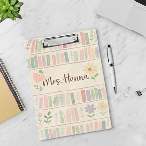 Personalized Teacher Appreciation Gift, Back to School Gift Custom Teacher Acrylic Clipboard, Teacher Name Clipboard Librarian Gift Teacher
