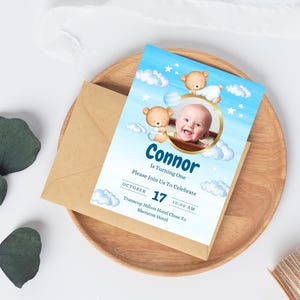 Hemelsblauwe kinderverjaardagskaart || Leuke en leuke groet voor jongens - meisjes || Speels ontwerp, hoogwaardige print, blanco binnenkant || Perfect voor iedereen
