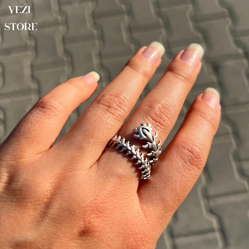 alien ring, gothic ring, centipede ring, fantasy ring, dragon ring, scales ring, gothic jewelry, goth ring, keel spine ring, fidget ring, halloween ring, punk ring, witchy jewelry, halloween ring, halloween jewelry, gift for him, gift for her