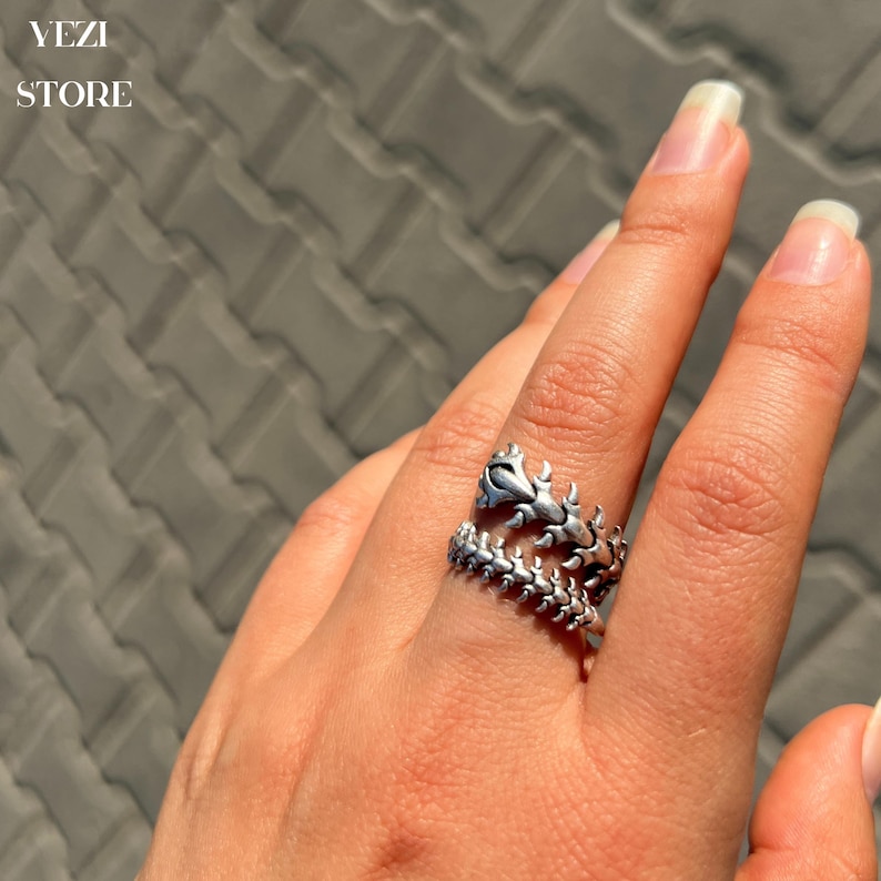 alien ring, gothic ring, centipede ring, fantasy ring, dragon ring, scales ring, gothic jewelry, goth ring, keel spine ring, fidget ring, halloween ring, punk ring, witchy jewelry, halloween ring, halloween jewelry, gift for him, gift for her