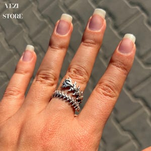 alien ring, gothic ring, centipede ring, fantasy ring, dragon ring, scales ring, gothic jewelry, goth ring, keel spine ring, fidget ring, halloween ring, punk ring, witchy jewelry, halloween ring, halloween jewelry, gift for him, gift for her