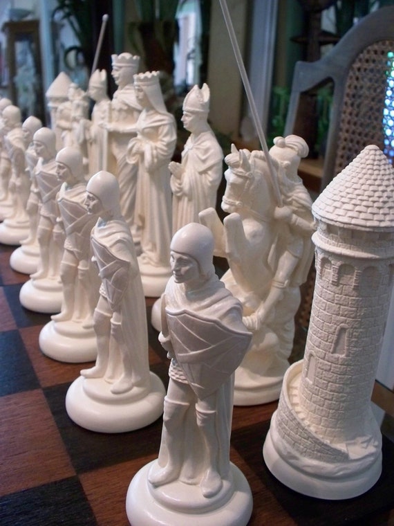 MEDIEVAL CHESS SET 9 King Arthur Handmadeantiqued Ivory 