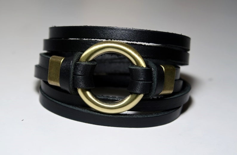 Leather Cuff Leather Bracelet Leather Wrap Bracelet Women Leather Bracelet in Black Color with Metal Alloy O Ring and Toggle Clasp