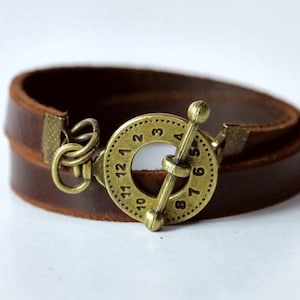 Leather Bracelet, Wrap Leather Bracelet, Leather Cuff Bracelet, Women Leather Bracelet in Brown Color Toggle Clasp Brass Tone