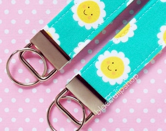 1pc Kawaii Keychains Cute Smiley Flower Retro Fabric Ring Cute Keyrings Key Fob Wristlet - Choose Your Size