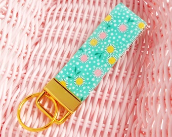 SALE Retro Floral Fabric Key Fob Key Ring Kawaii Keychains Cute Keyrings Mint Green Pink Fabric Wristlet