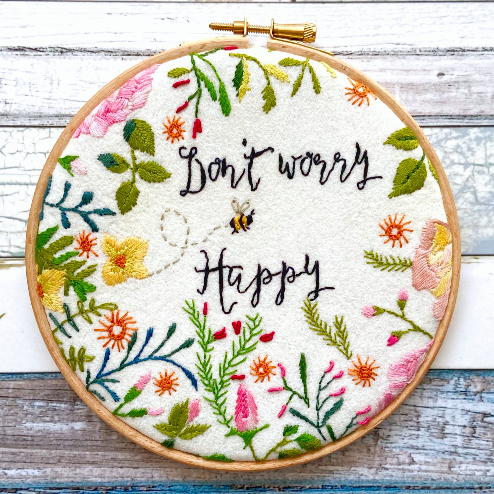 5 Ways to Decorate an Embroidery Hoop - Stitchdoodles