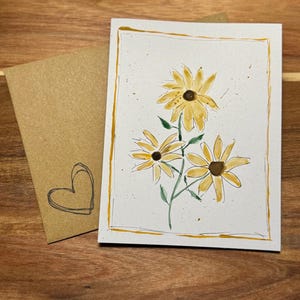 Carte de voeux fleurs sauvages jaunes peintes à la main - Intérieur vierge, carte aquarelle avec enveloppe kraft - Art botanique unique en son genre