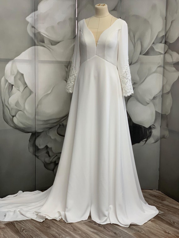 mermaid ivory dress Wedtrend Women Ivory Wedding Dress Mermaid Off the Shoulder Satin Long  Wedding Party Dress with Slit  WEDTREND