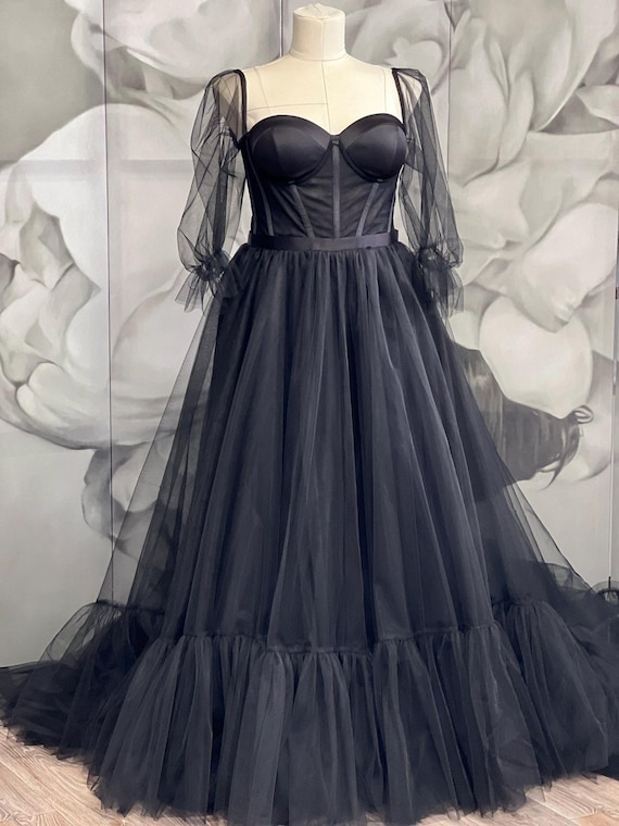 Short Black Bride Dress A Line Long Sleeves Black Wedding Dress Sheer Tulle  Lace Keyhole Back