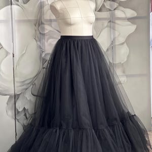 Black Tulle Skirt for Wedding, Gothic Bridal Skirt, Black Ball Gown Skirt, Layered Tulle Maxi Skirt, Alternative Wedding Skirt
