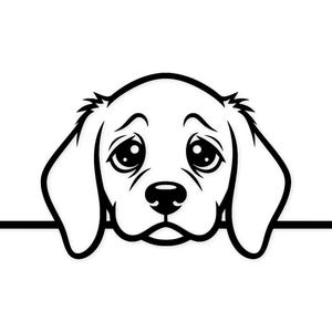 Może przedstawiać: Czarno-biała ilustracja pyszczka szczeniaka z dużymi, wyrazistymi oczami i oklapniętymi uszami. Szczeniak wygląda znad poziomej czarnej linii, tworząc figlarny i ujmujący obraz.