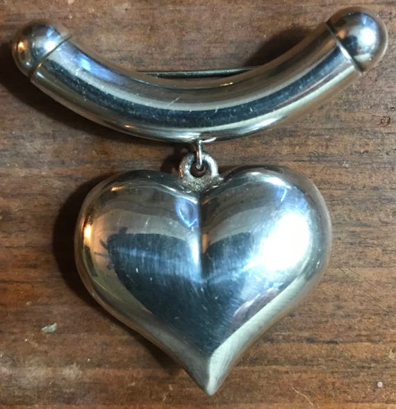 Vintage Sterling Silver Puffed Heart And Bar Dang… - image 1