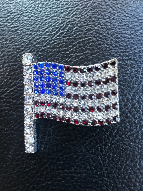 Vintage Rhinestone USA Flag Pin Brooch