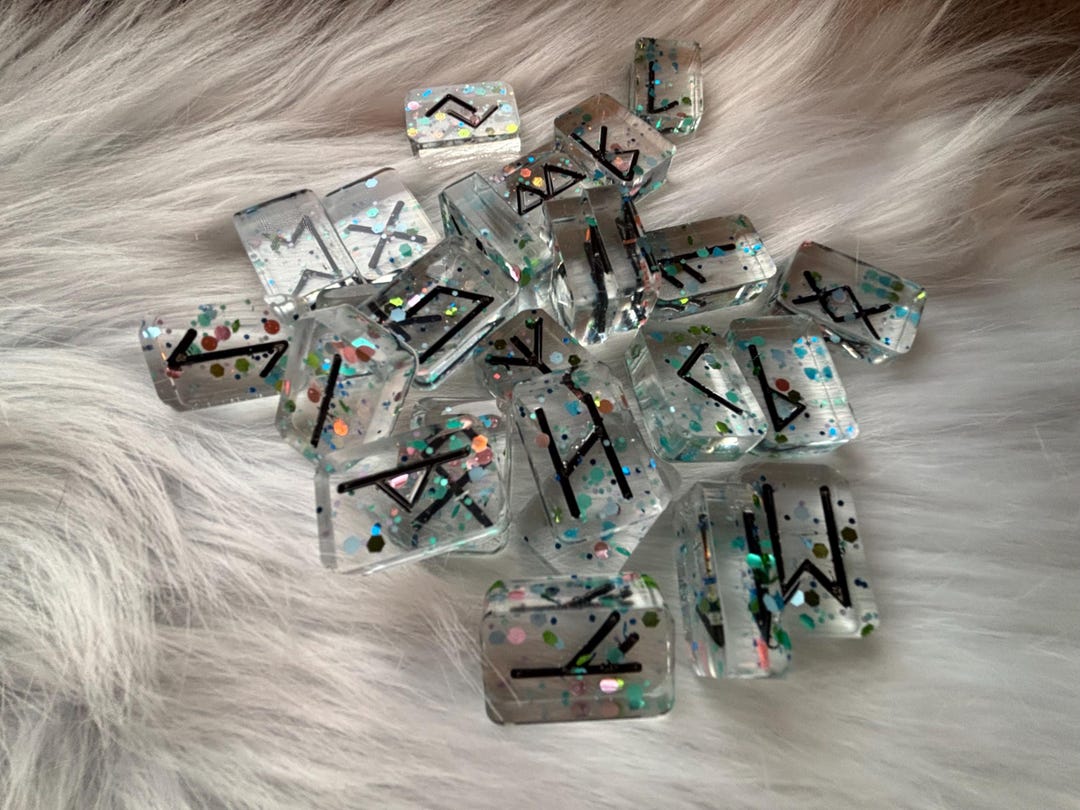 Shell Runes Shells at the Seashore - Rune Set for Divination - Etsy
