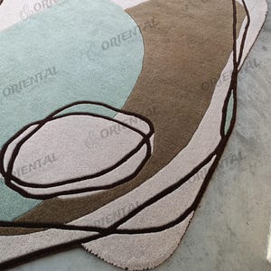 Tappeto in lana annodato a mano: design astratto moderno, forma irregolare