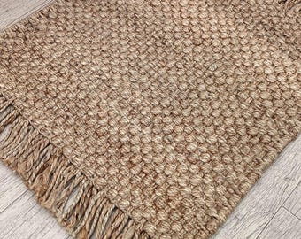 Handwoven Jute Rug: Braided Boho Floor MatScalloped rug interior design Scalloped rug interior design