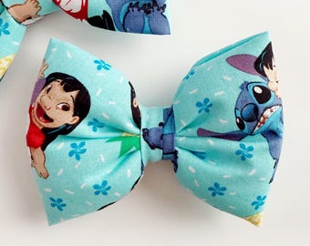 Kokarda do włosów Lilo & Stitch: ręcznie robiona spinka inspirowana Hawajami
