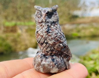 Yooperlite Quartz Owl: Hand Carved Crystal Figurine