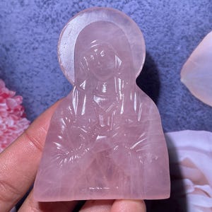 3.1inche Natural Pink rose crystal,hand carved Virgin Mary,Pink rose crystal Virgin Mary,home decoration,crystal gifts 1pc
