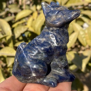 2.6inche Natural sodalite quartz,hand carved fox,sodalite crystal fox,home decoration,crystal gifts
