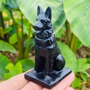3.1inche Obsidian crystal stone hand carved crystal dog home decoration crystal gifts