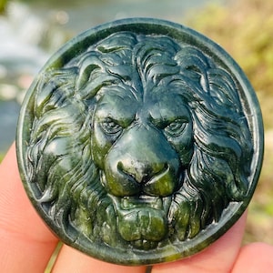 2.1inche Natural Green jade crystal hand carved Lion Crystal Lion skull home decoration crystal gifts