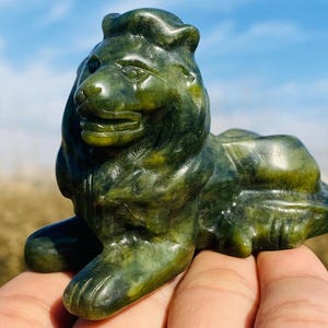 3.1inche Natural Green Jade crystal,hand carved Lion,Crystal Lion,home decoration,crystal gifts