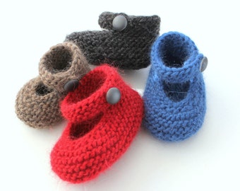 KNITTING PATTERN - Little Paws Baby Booties In Four Sizes Out Of Bulky Weight Yarn Photo Tutorial