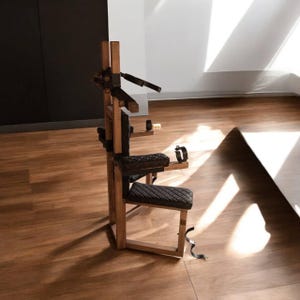 Bed vibrator stand