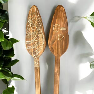 Moana 2 Canoe Oar / Paddle (4 ft), Handcrafted with solid wood / Custom Engraved with name / for Wall Decoration or Kids Costumes