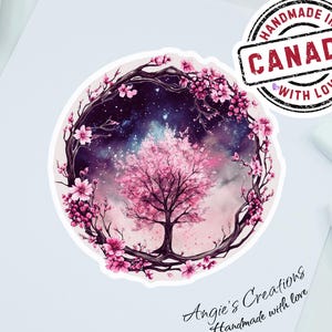 Kirschblüten Galaxy Handgemachte Vinyl-Aufkleber | Valentinstag, Matt, Glänzend oder Holographisch. Perfekt für Fantasy und Naturbegeisterte.