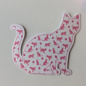 Personalisierbarer rosa Katzen Pfotenabdruck Vinyl Aufkleber | Matt oder Laminiert glänzend | Pelzige Freunde Haustier-Eltern-Liebhaber