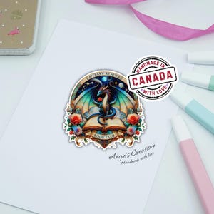 Fantasy Readers Book Club Handgemachter Vinyl Aufkleber | Holographisch, Matt oder Laminiertes Glänzendes | Mythisch, Journals, Planer, Bücherwurm Geschenke