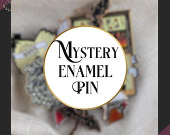 Charm pendentif mystérieux en émail inspiré de la quatrième aile ACOTAR